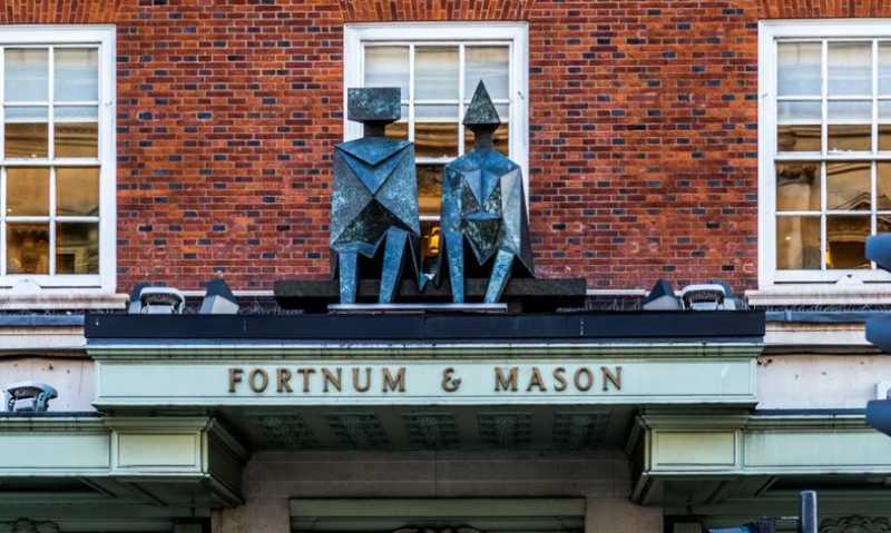 Fortnums Piccadilly Exterior